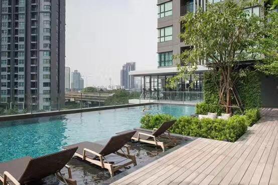 The Base Central Pattaya Εξωτερικό φωτογραφία