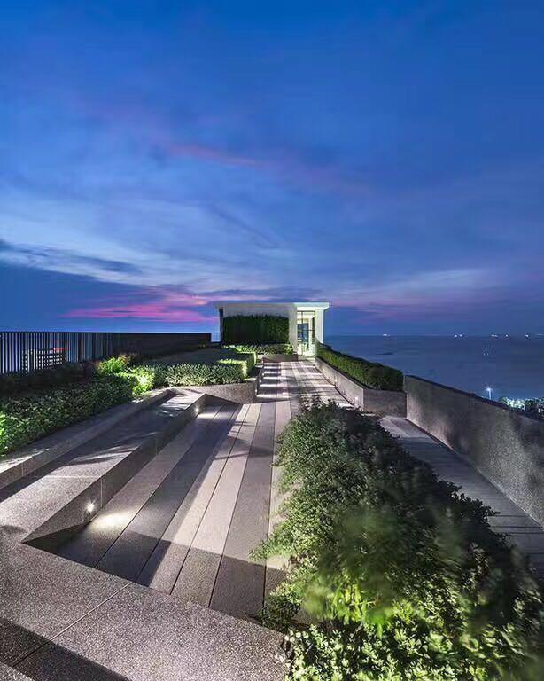 The Base Central Pattaya Εξωτερικό φωτογραφία